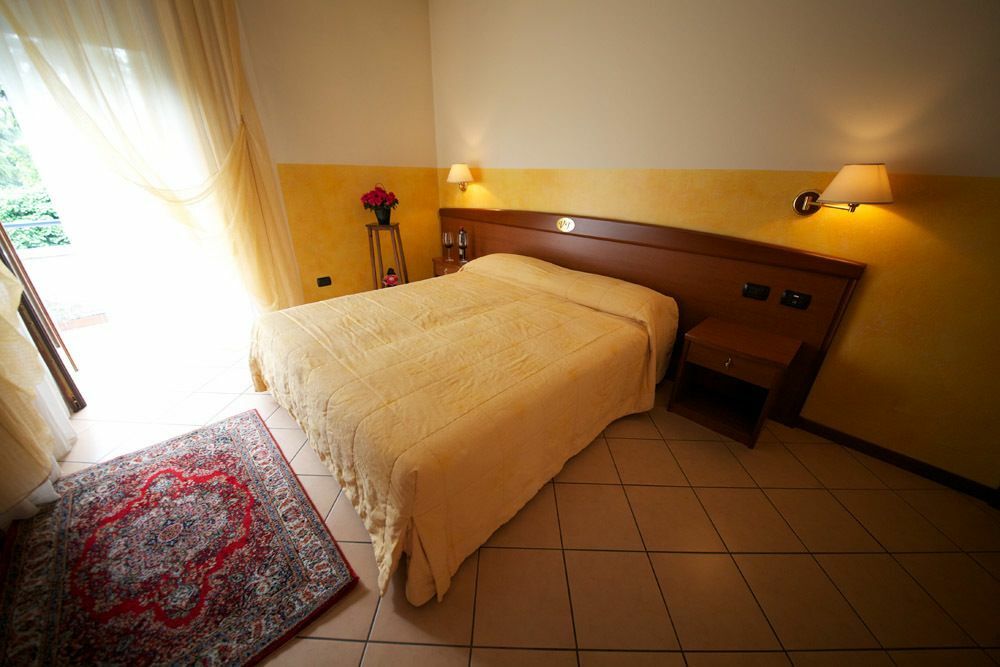 Villa Terri Верона Екстериор снимка